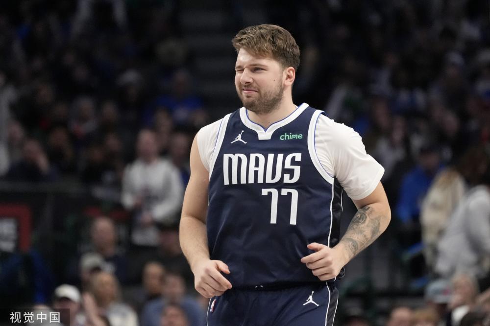 首发球员 首发球员