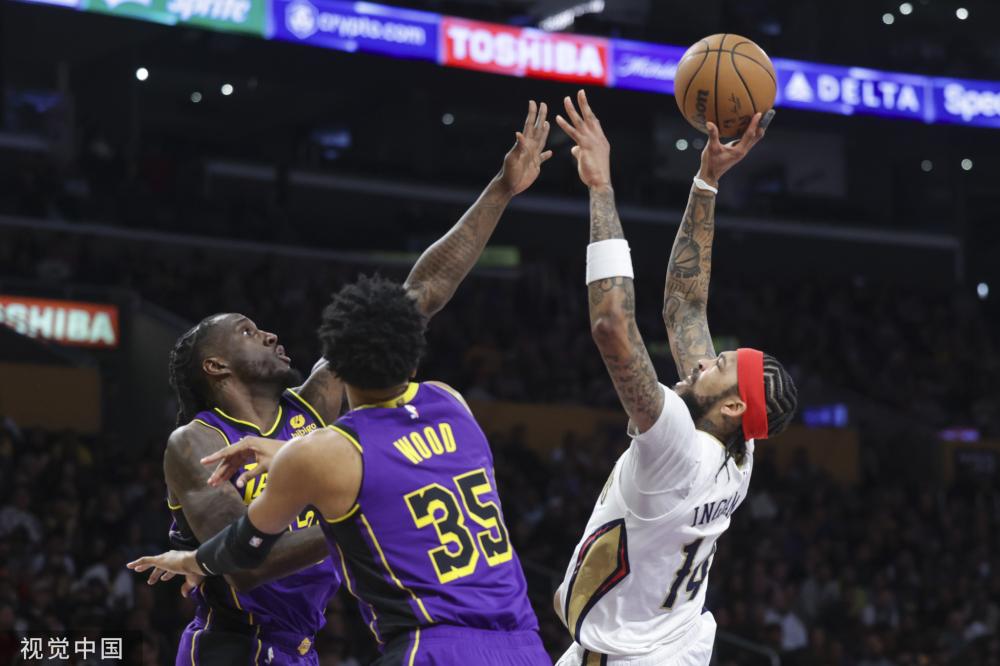 察力使他脱 察力使他脱