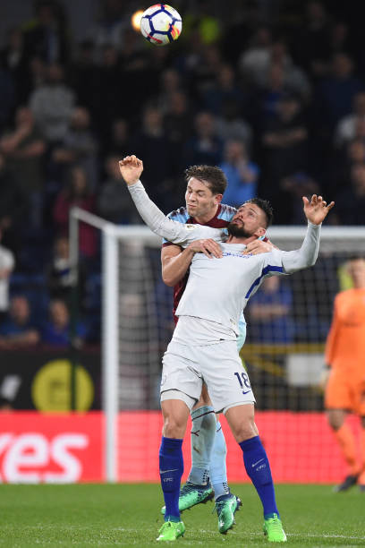 更加丰富多 更加丰富多