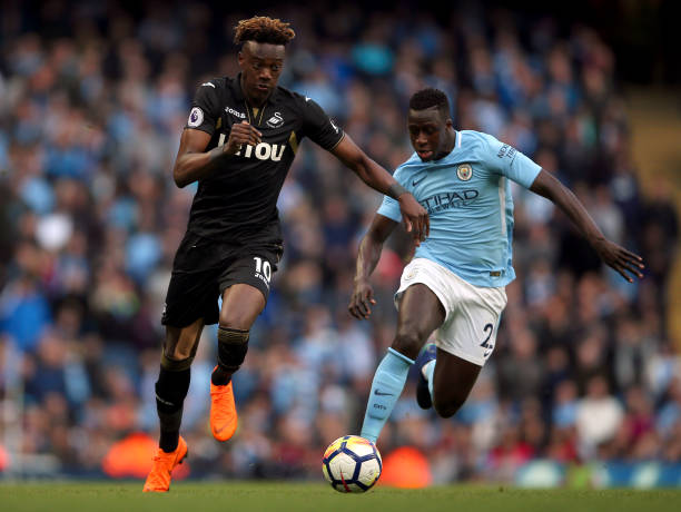 类似的传闻 类似的传闻