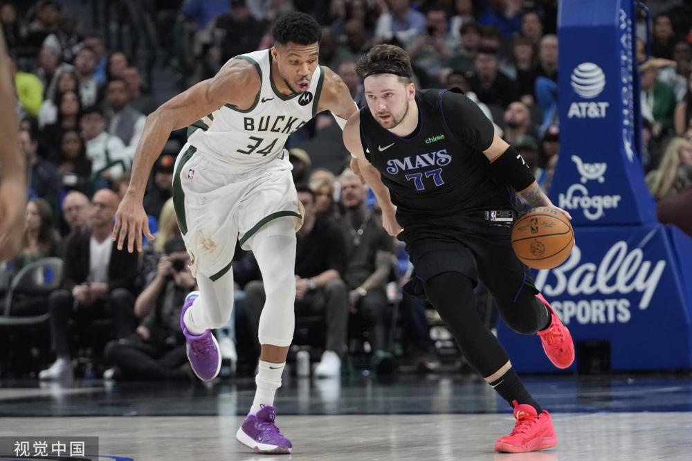 侧翼出手脚 侧翼出手脚